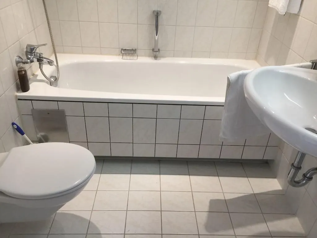 Cozy Studio Arabellapark Hotell München